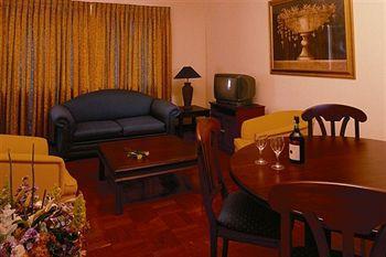 Sentinel Executive Apartment Hotel Преторія Екстер'єр фото